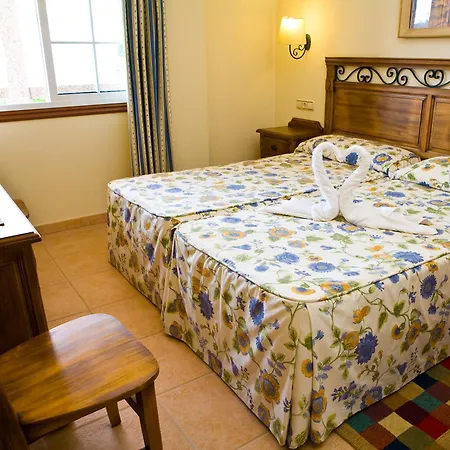Lejlighedshotel Cabicastro Tres Estrellas Superior