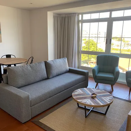 Cabicastro Tres Estrellas Superior פורטונובו