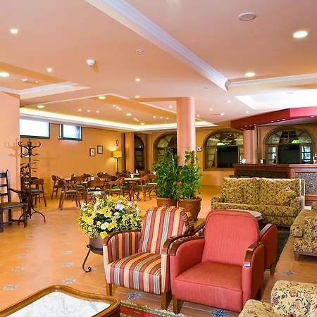 Cabicastro Tres Estrellas Superior 3* פורטונובו