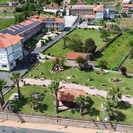 Cabicastro Tres Estrellas Superior מלון דירות פורטונובו