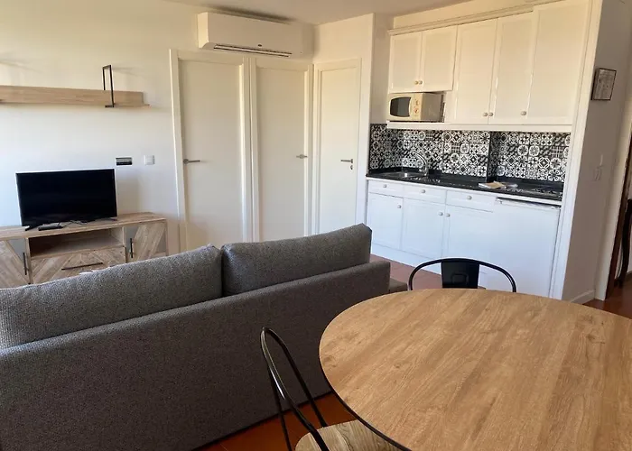 Cabicastro Tres Estrellas Superior Hotel apartamentowy 3*