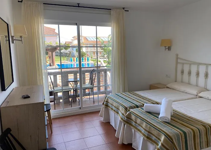 Cabicastro Tres Estrellas Superior 3* 波多诺伏