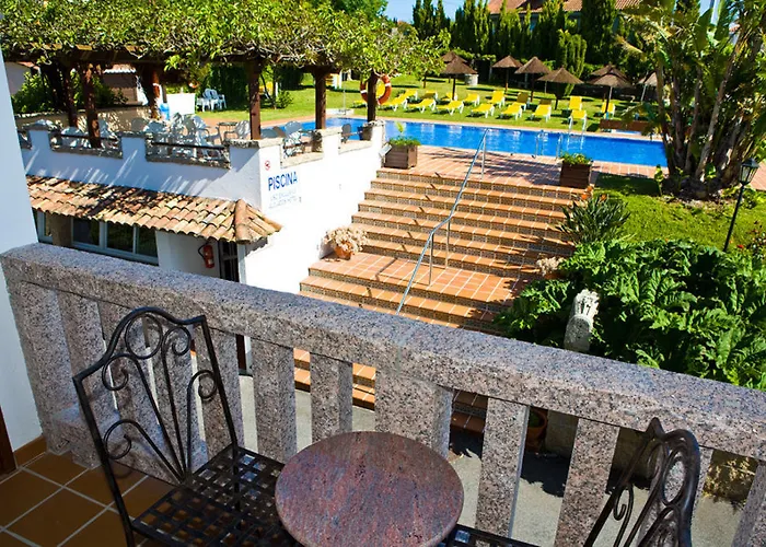 Cabicastro Tres Estrellas Superior Aparthotel 3*